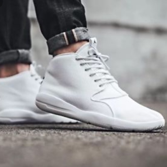 jordan chukka white